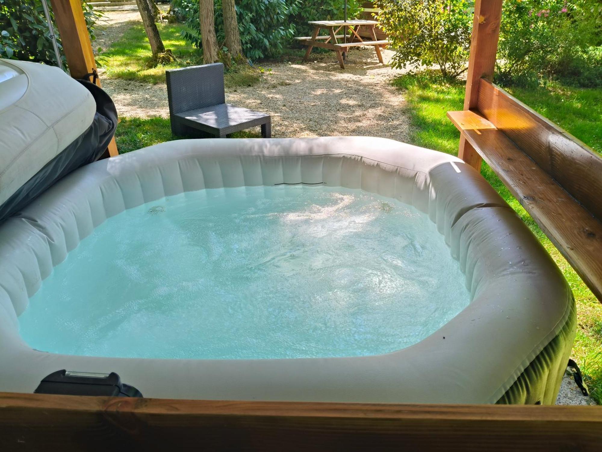 Maison d'hôtes La Fontaine De La Chapinière Cw Châteauvieux